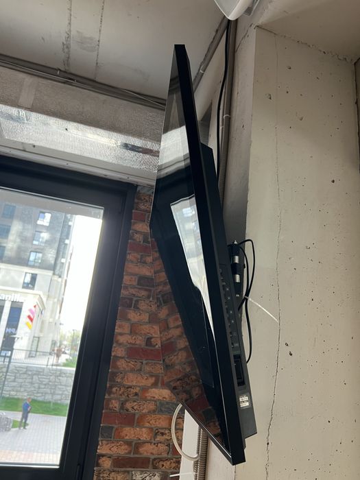 Телевизор Sony KDL-40NX700