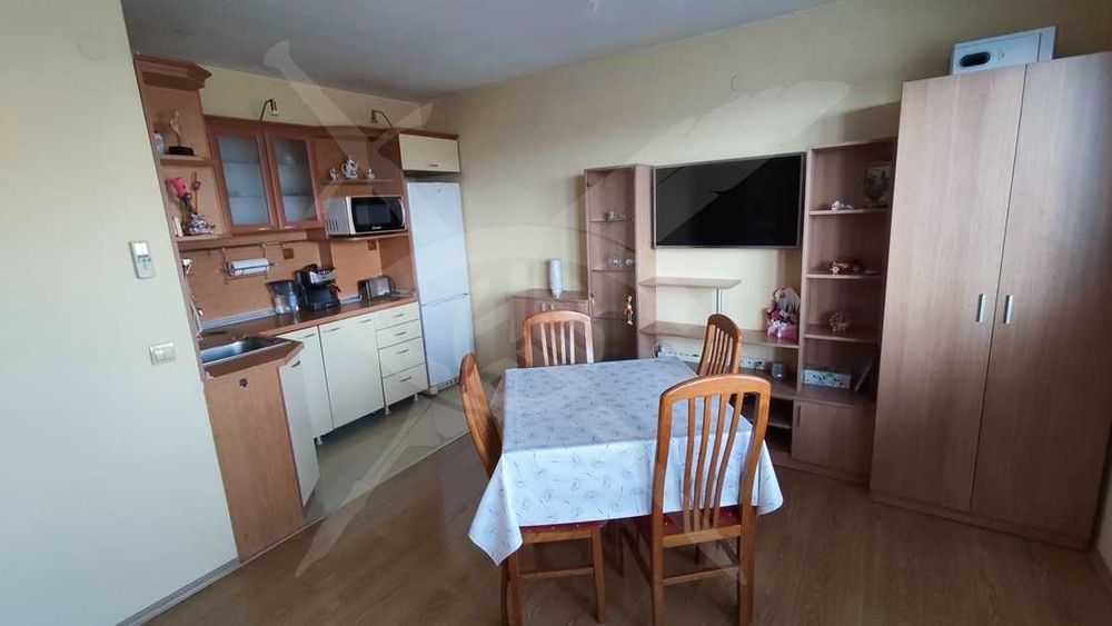 Дава се под наем Двустаен апартамент в Варна, Окръжна болница - 50 кв.м за 448.8 € - Снимка #1