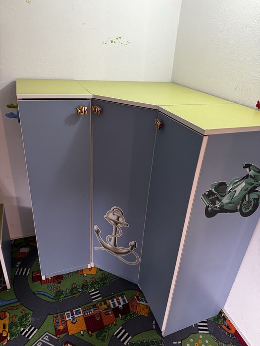 Dulap pe colt pt copii