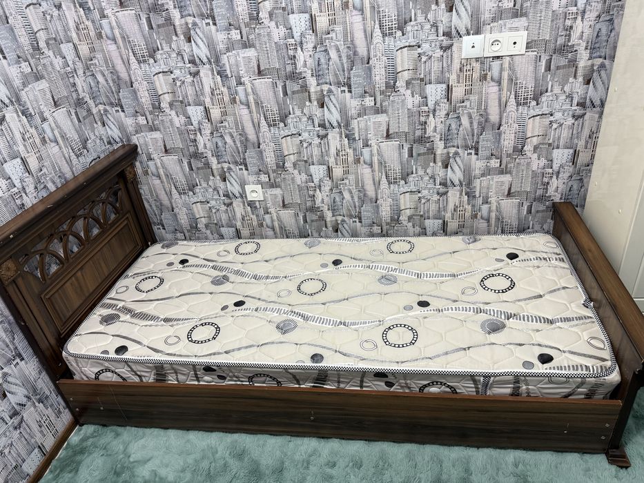 Срочна  Продается Кровать односпальная