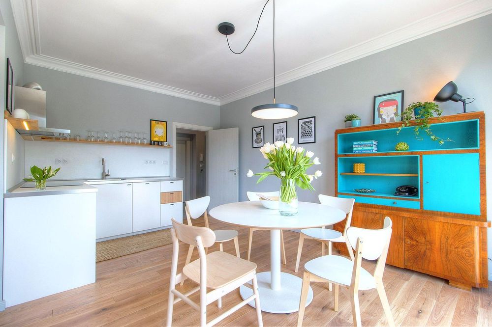 Тристаен апартамент в Центъра на София.