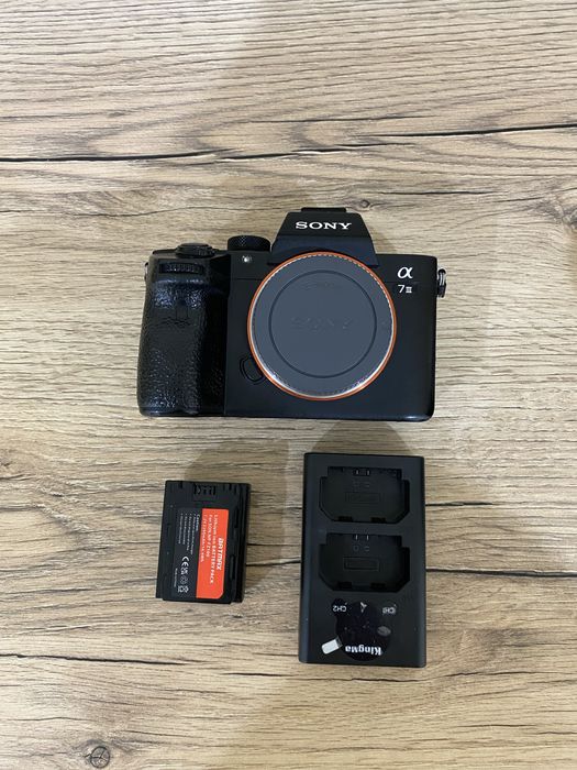 Продаю Sony A7 III body