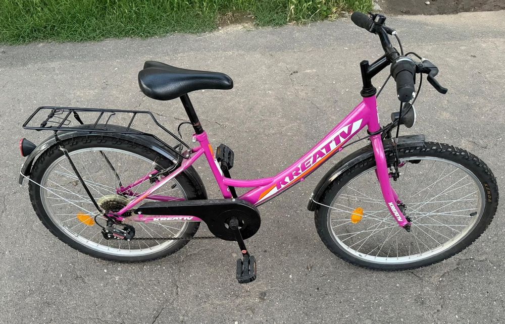 Bicicleta fete cu  Roti pe 24 NOUA sistem iluminare cu dinam