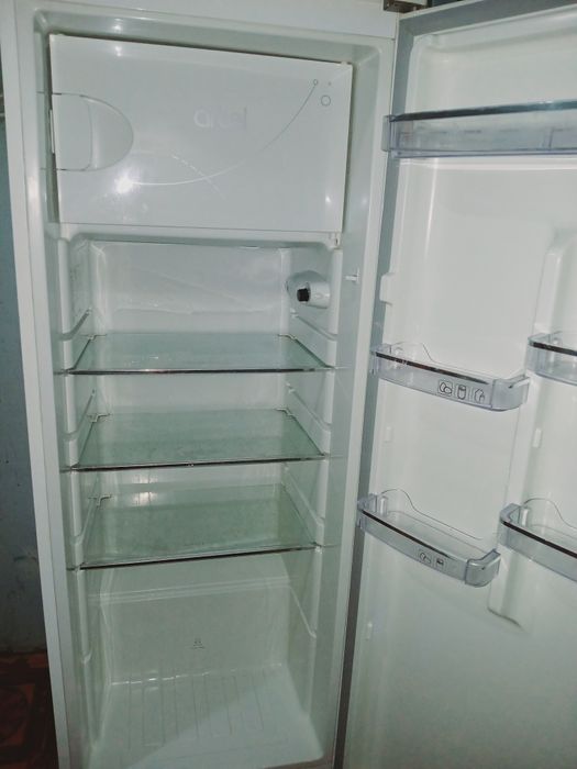 Yangi muzlatgich sotiladi