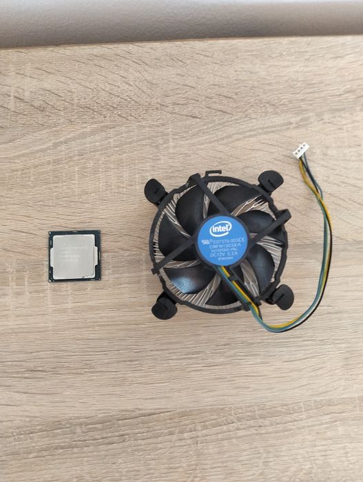 Intel Pentium G4560T + Cadou Cooler Intel