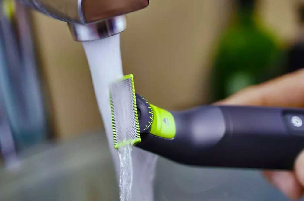 Тример Philips OneBlade Pro QP6551, за брада и тяло