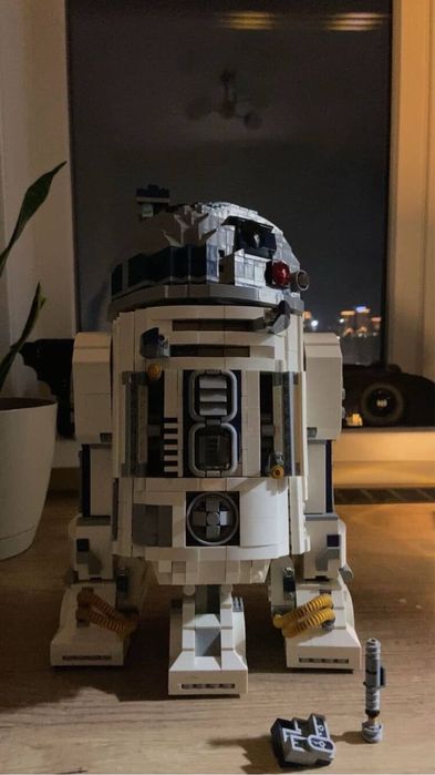 Конструктор LEGO R2-D2