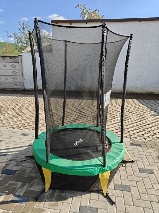 Trambulina crivit