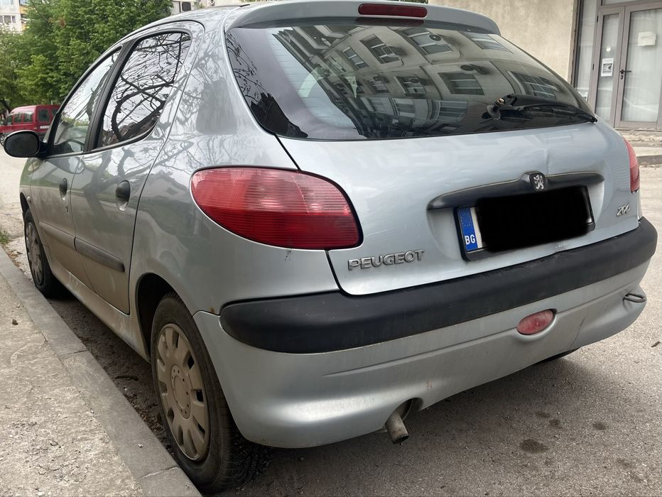 Лек атомобил Peugeot 206