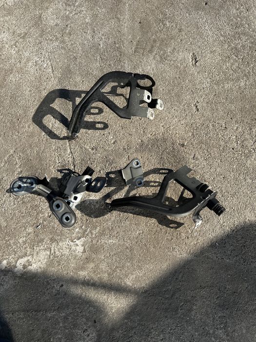 Suport aripa bmw f10 f11