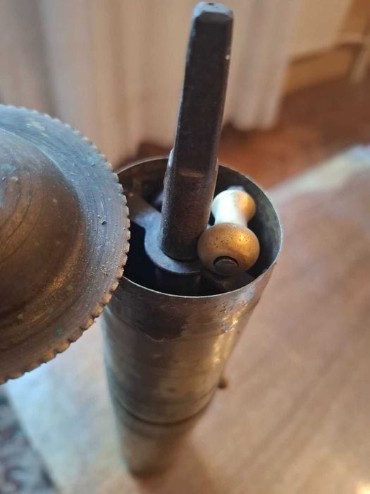 Ретро мелнички за сол и пипер комплект