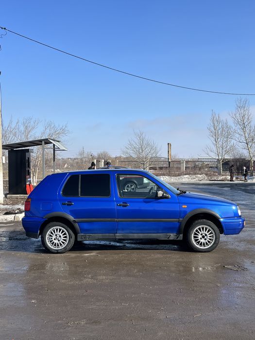 Гольф 3 срочно продаю