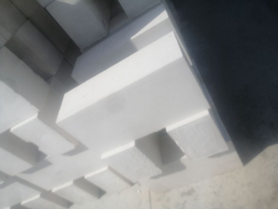 Pena (gipsa blok)  sotiladi