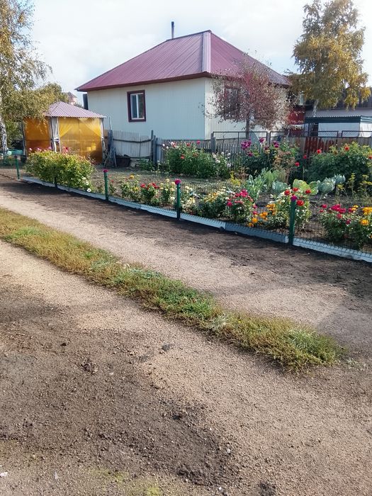 Продается дом с участком