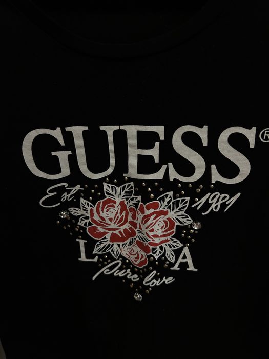 Стилна блуза на Guess с дълъг ръкав