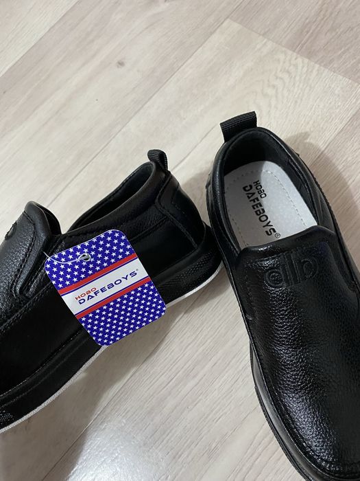Продам. Детские туфли новый!
