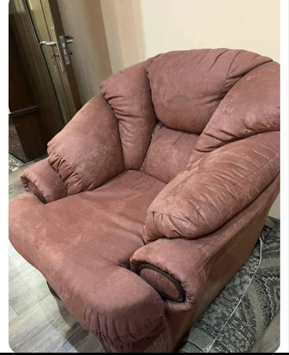 Разтегателен диван