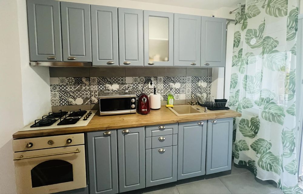 Vand apartament 3 camere