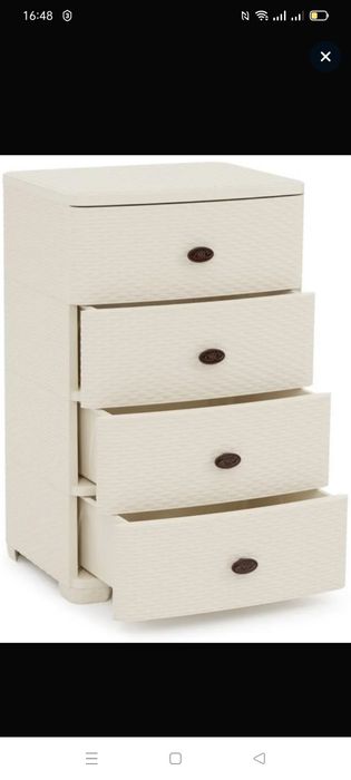 Продам пластиковые комоды. Новые.
