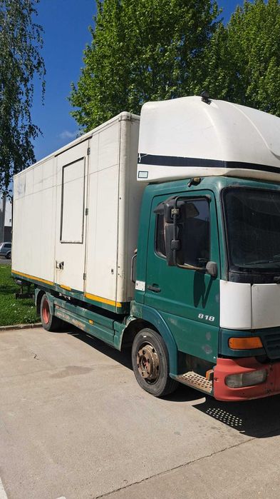 Mercedes atego 818 7,5T  12 paleti