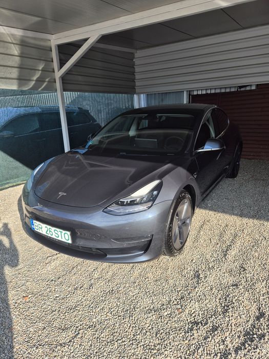 Tesla model 3 80000 km