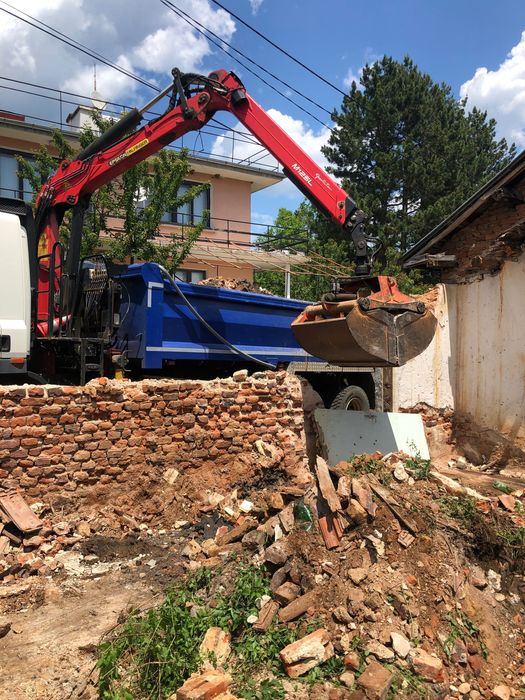 Услуги Камион-Самосвал с кран и щипка София