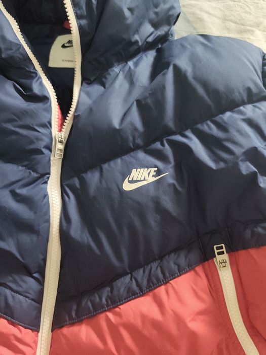 Яке Nike Windrunner Storm Fit