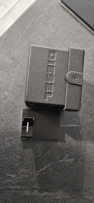 Ceas Diesel Original adus recent Franța model deosebit se dă la cutie