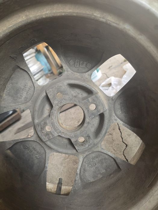 Продам комплект дисков r14 от Пассата