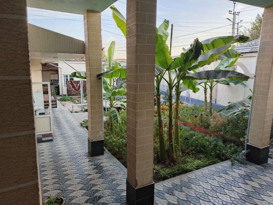 Продаётся участок Сергелинский р-н Ханабад 4.75с 6ком торцевая