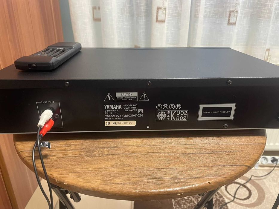 Yamaha CDX-480 Compact Disc Player