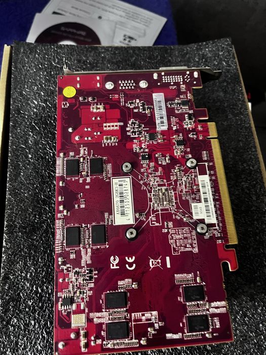 Продам видекарту Radeon HD6670
