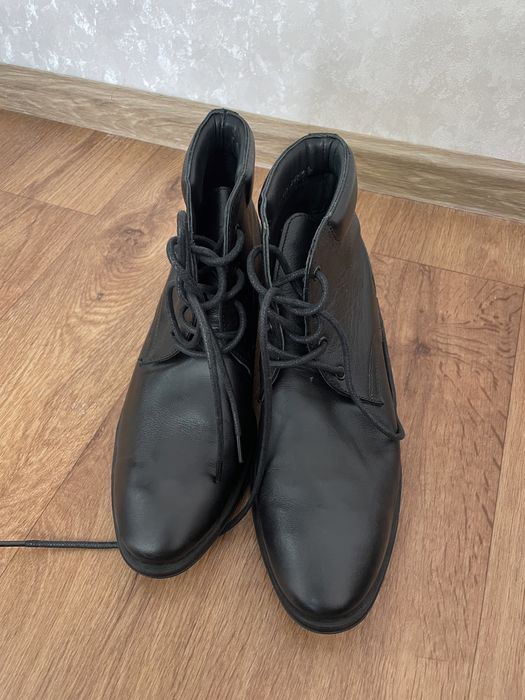 Полусапожки , размер 39.