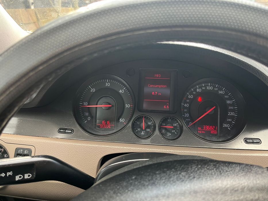 VW Passat B6 2.0 TDI 140 CP – 2005 – Euro 4 – Îngrijit, gata de drum