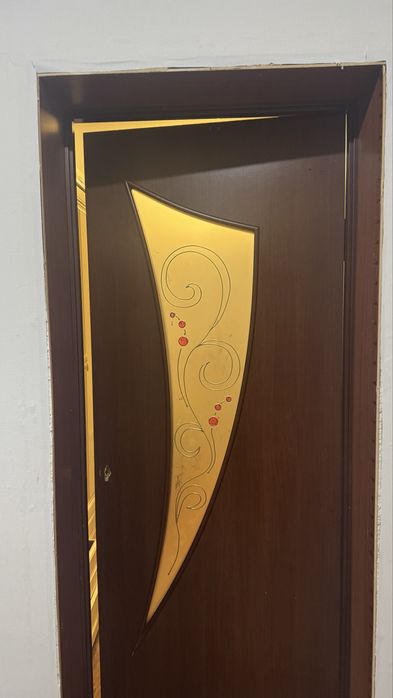 Продам межкомнатные двери