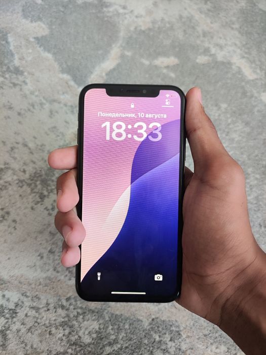 iPhone Xs продам