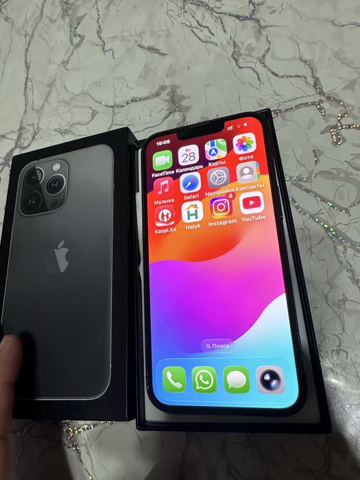 Айфон 13 про в отличном