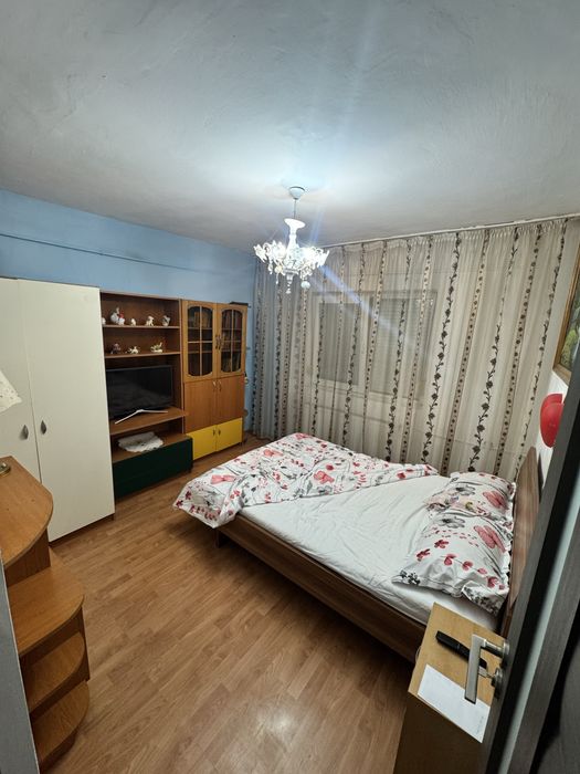 Apartament cu doua camere de vanzare central Beius