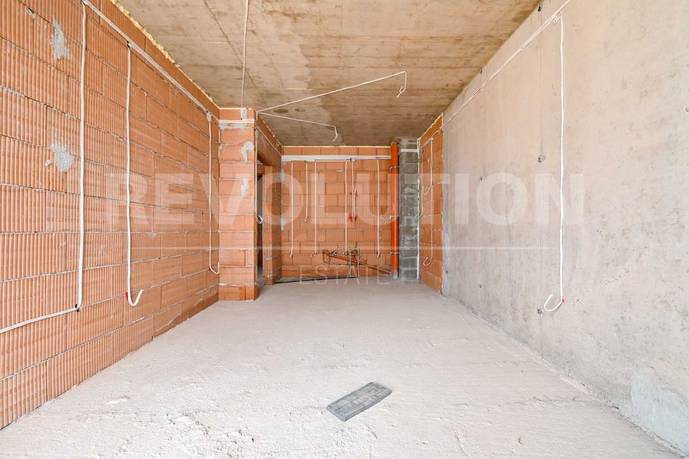 Продава се Двустаен апартамент в София, Малинова долина - 64 кв.м за 1746 €/кв.м - Снимка #1