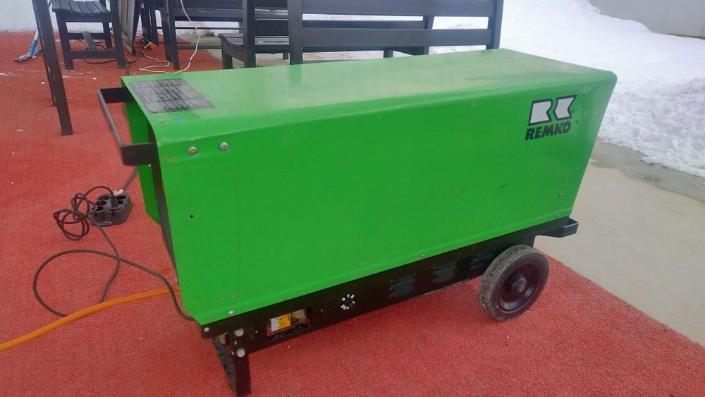 Tun/generator de aer cald pe gaz