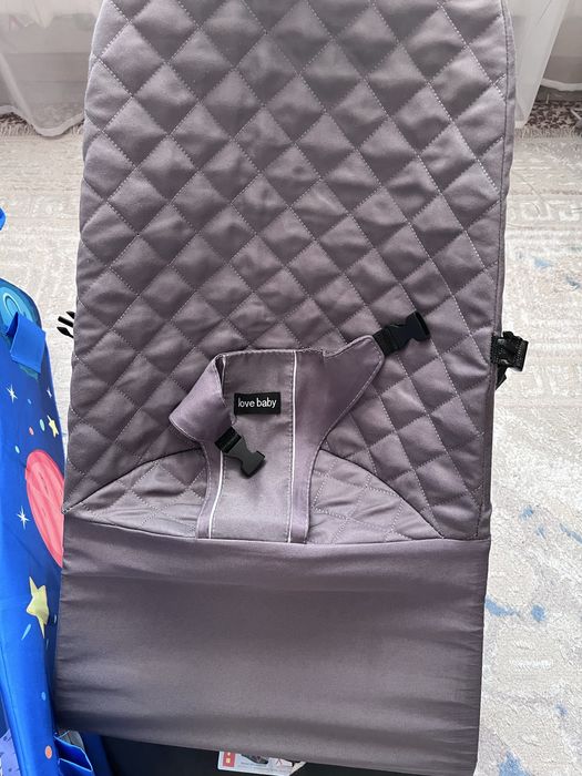 Продам шезлонг и детский коврик