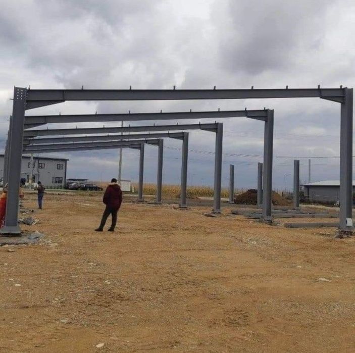 Vând hală metalica