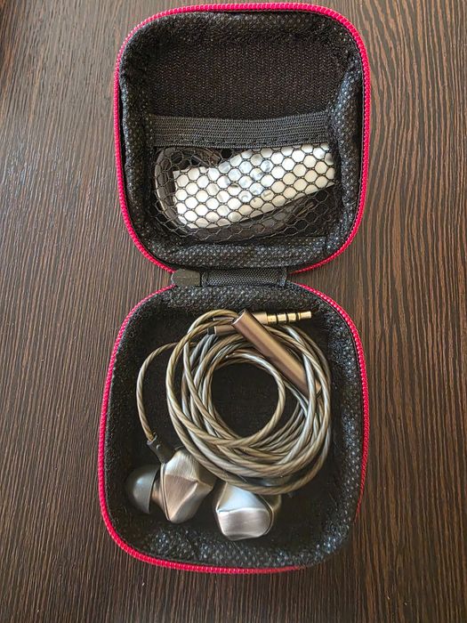 HiFi слушалки Auglamour F100, динамични, in-ear