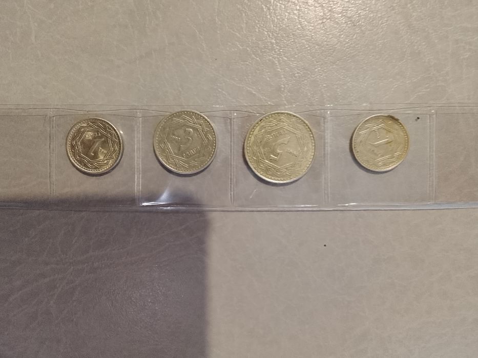 Продам монеты колекционные