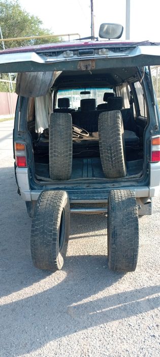 Mitsubishi Delica 1994