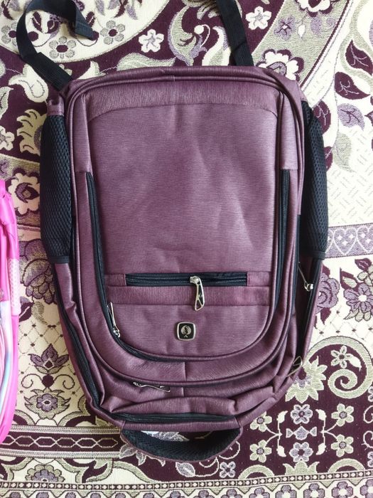 Продам новые школьные сумки