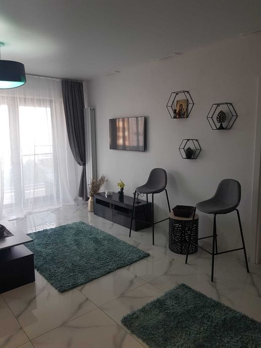 Inchiriez apartament Mamaia zona Rex