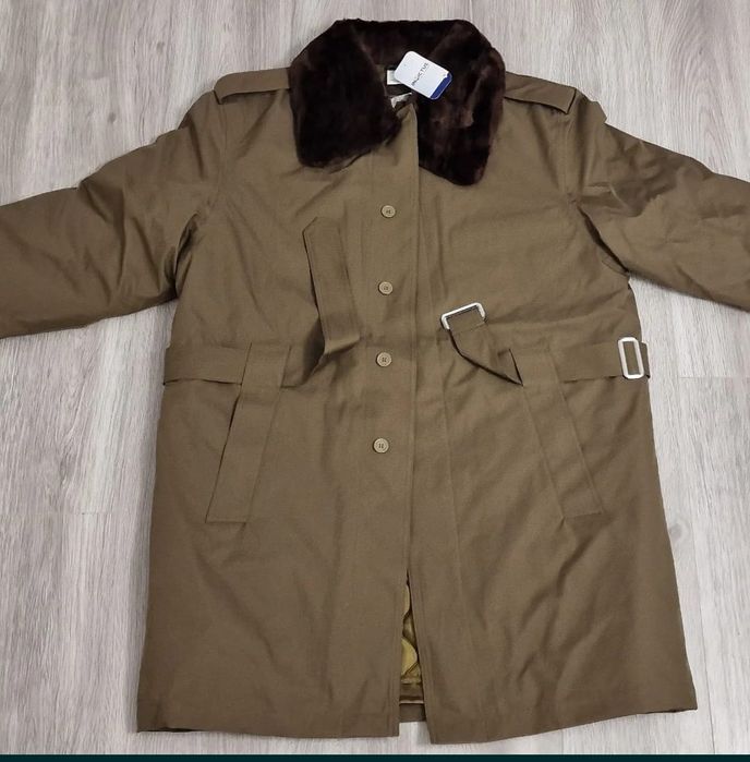 Vând pantofi militari