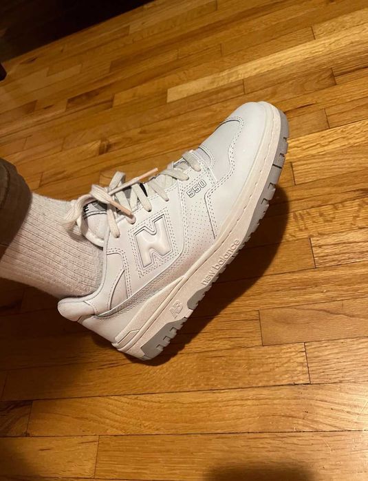 Adidasi New Balance 550