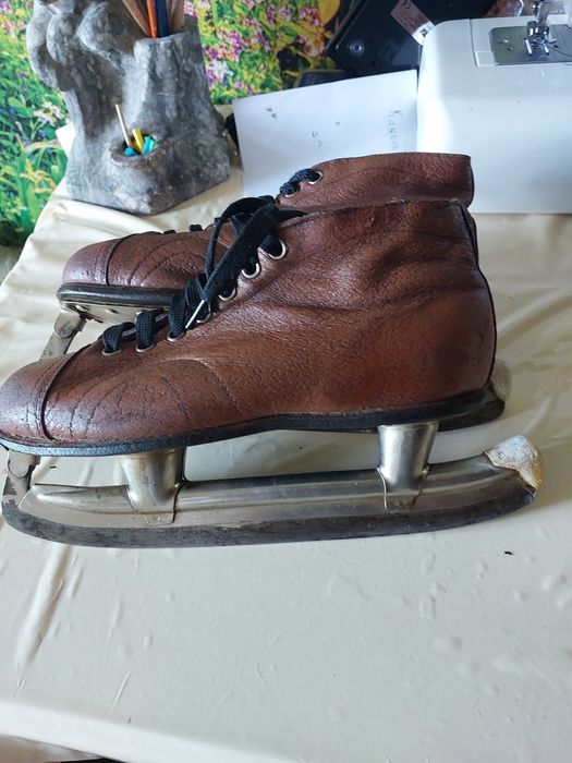 Коньки хокейные 35 размер